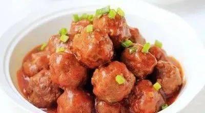 红烧丸子热门话题英语,Exploring the Popularity of Braised Meatball Dishes: A Culinary Trend Analysis